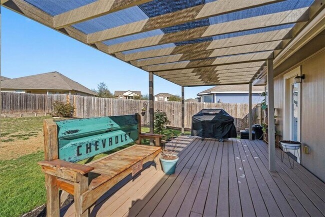 Building Photo - 208 Rock Hound Ln