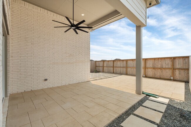 Building Photo - 2203 Fresh Flower Wy