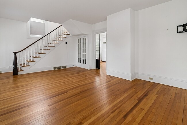 Building Photo - 12 Station Rd