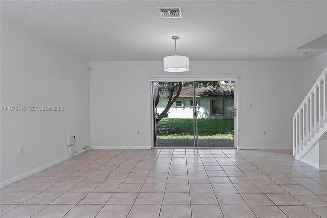 Building Photo - 706 NW 108th Terrace