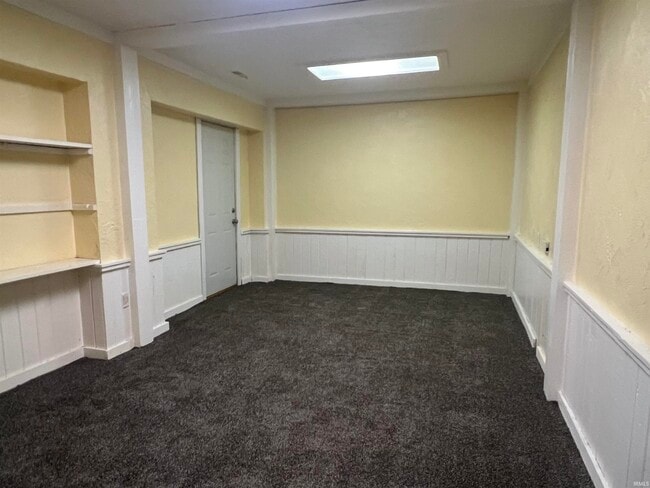 Building Photo - 1050 Rank Pkwy