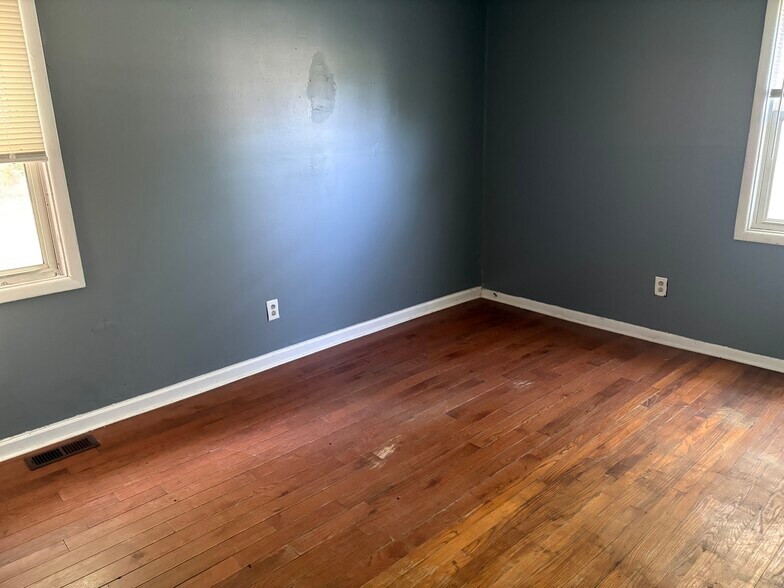 Building Photo - 6705 Baldoon Dr