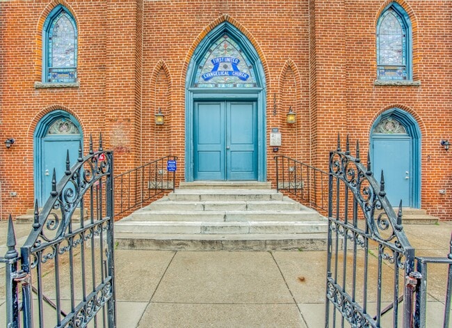 Building Photo - 1728 Eastern Ave