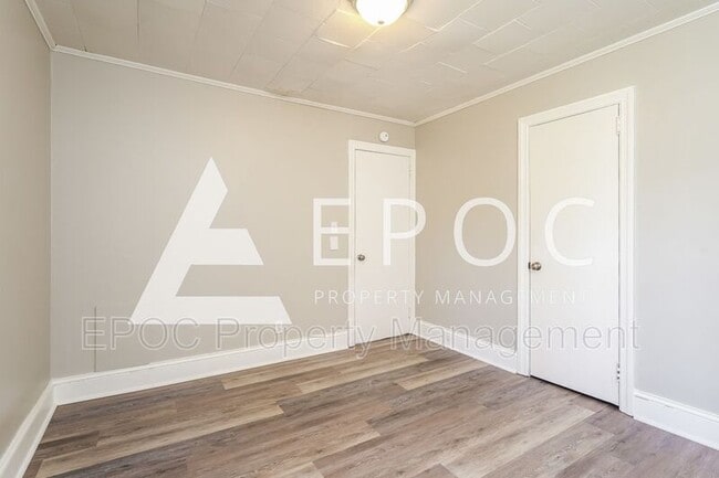 Building Photo - 401 Courtland Terrace