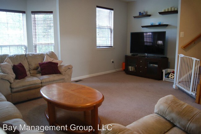 Building Photo - 9716 Morningview Cir