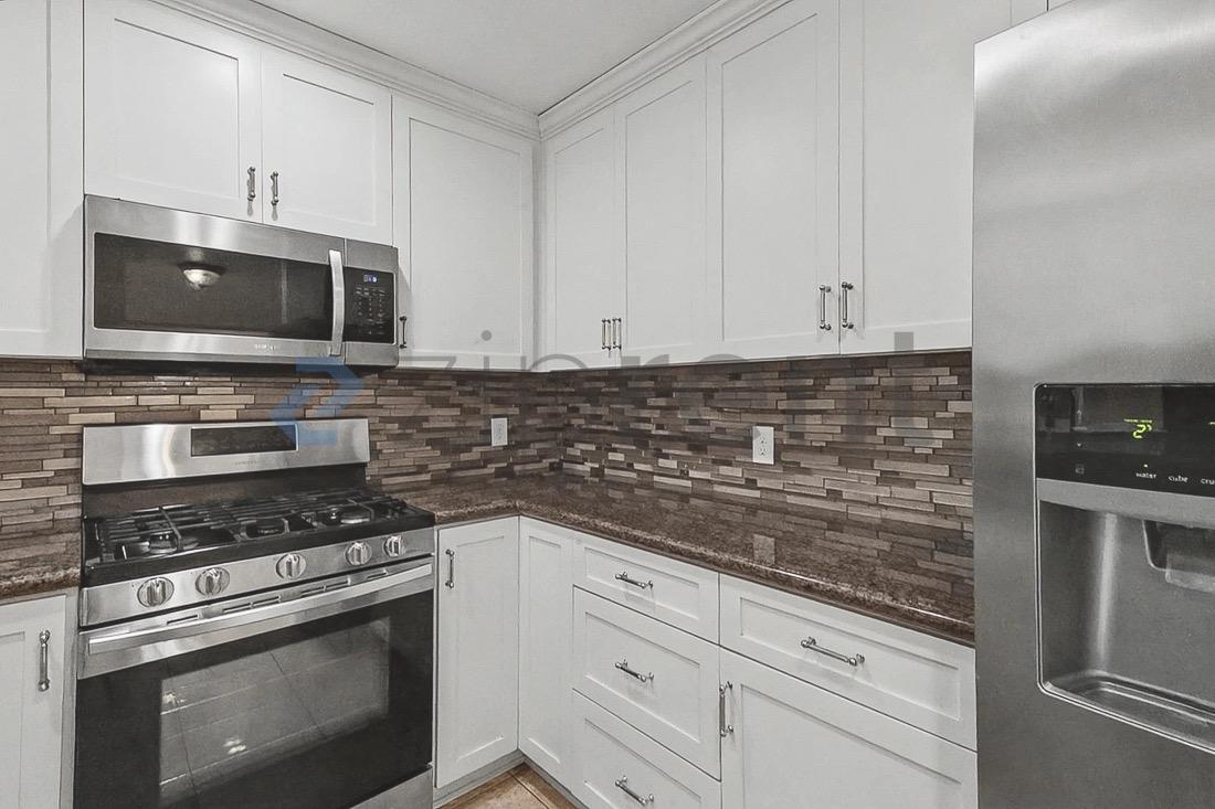 Building Photo - 1653 Robin Hood Ct