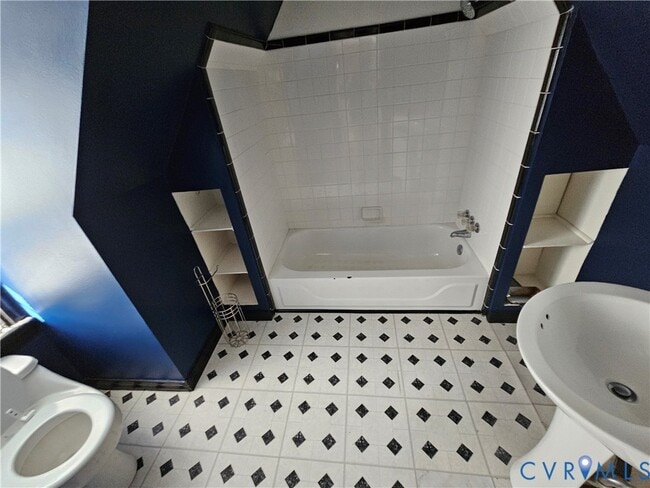 Building Photo - 1814 Westwood Ave