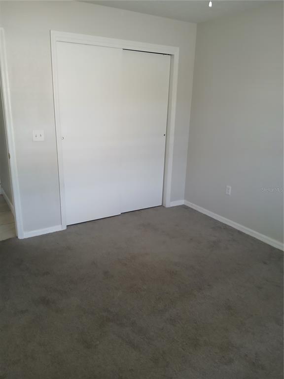 Building Photo - 8027 Buttonball Ln