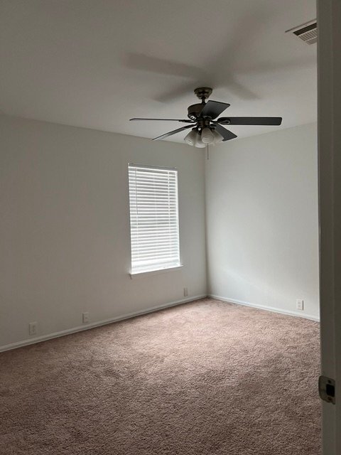 Building Photo - 480 Camelia Pkwy