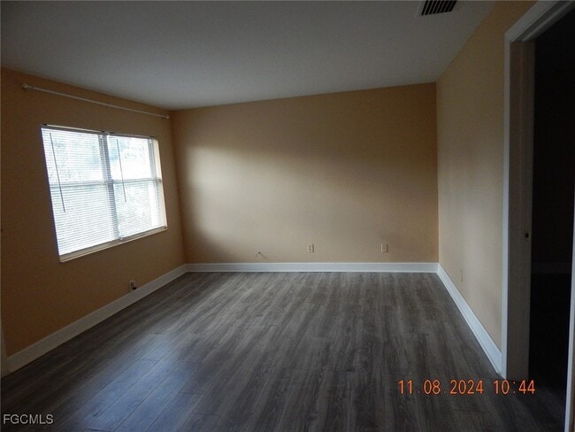 Building Photo - 210 Charlotte Ave