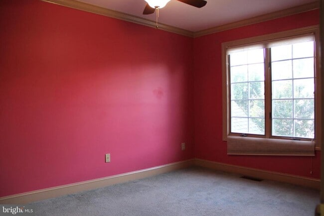 Building Photo - 88 Highpoint Dr