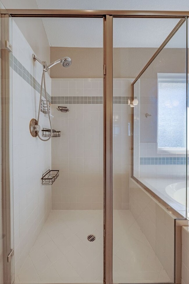 Building Photo - 3 Bedroom Folsom Home with Updated Kitchen, Pool and 3-Car Garage!