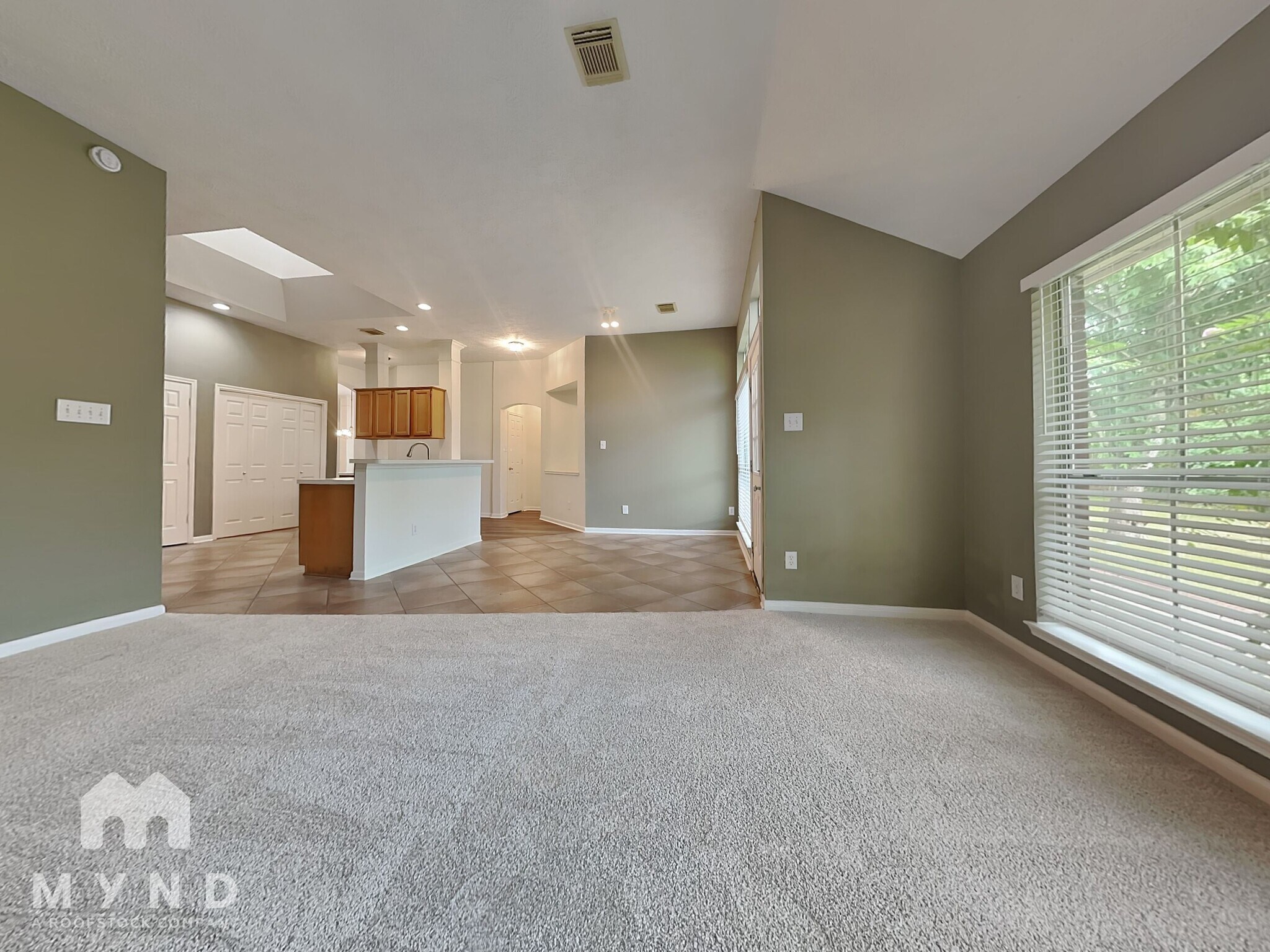 Building Photo - 4606 Sunrise Dr