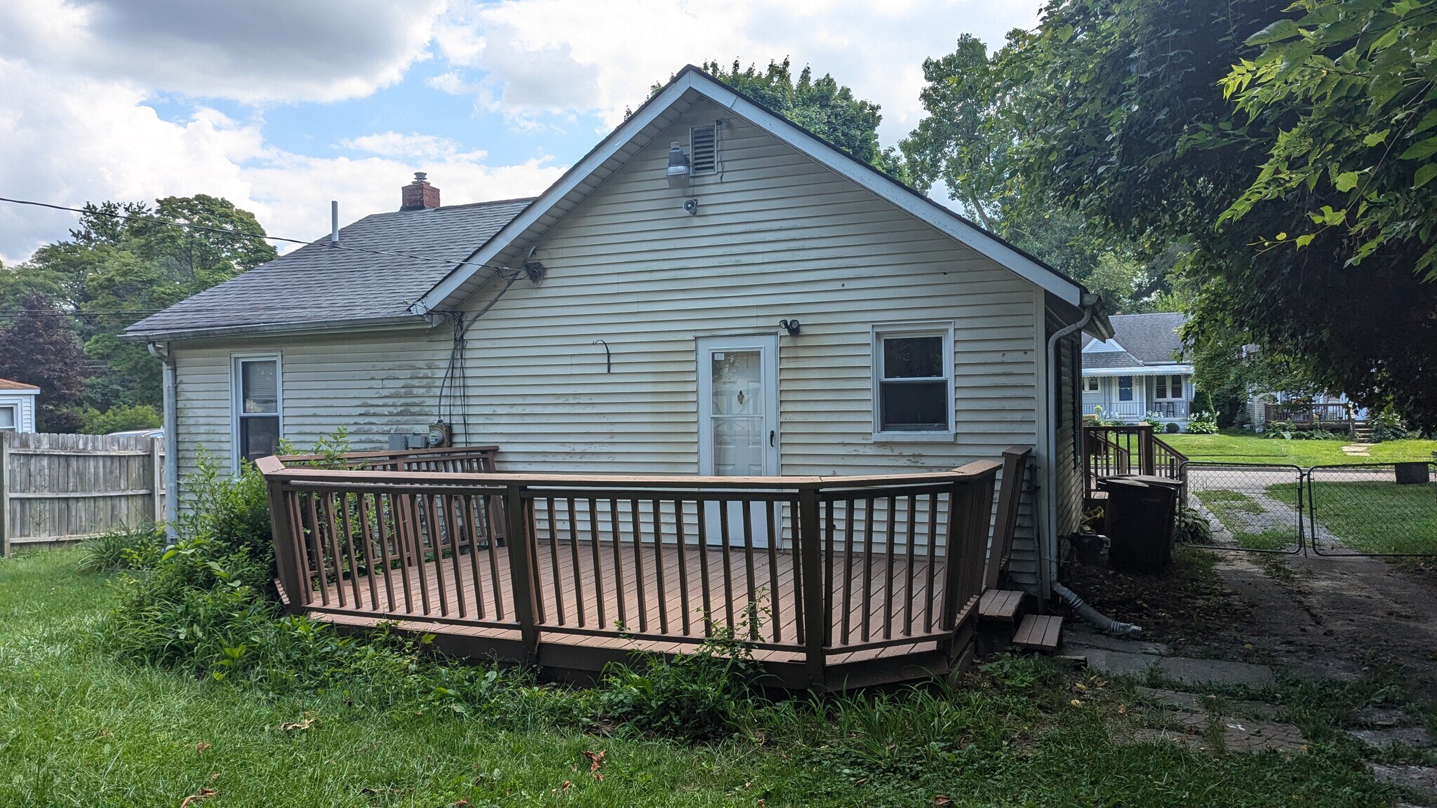 Back of Home - 683 E Beverly Ave