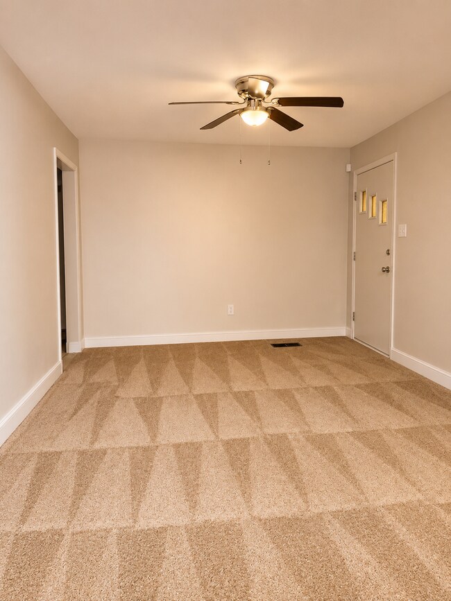 Building Photo - 3122 Oak Forest Dr