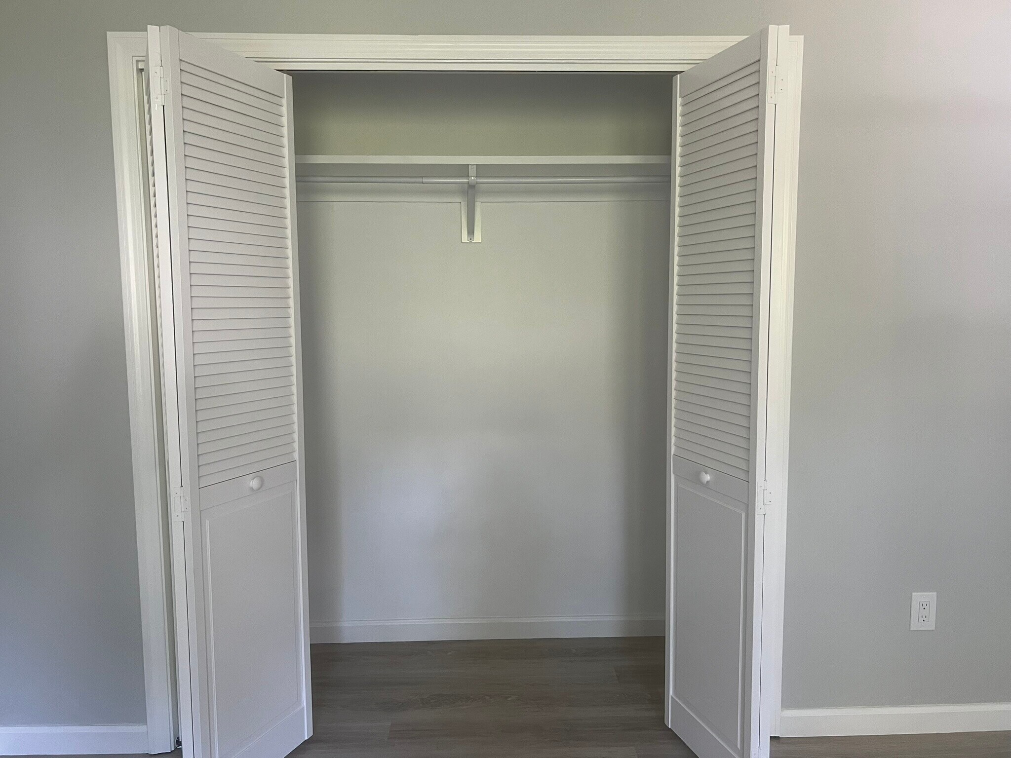 Building Photo - 171 Clark St