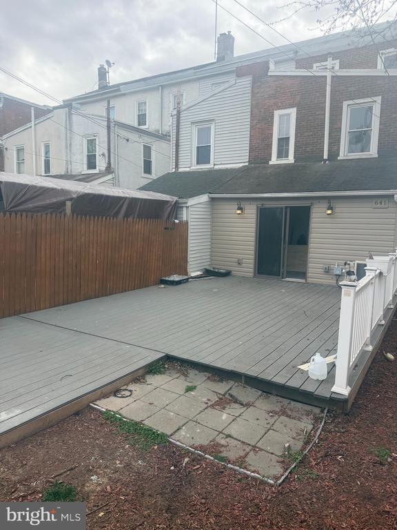 Building Photo - 641 Astor St