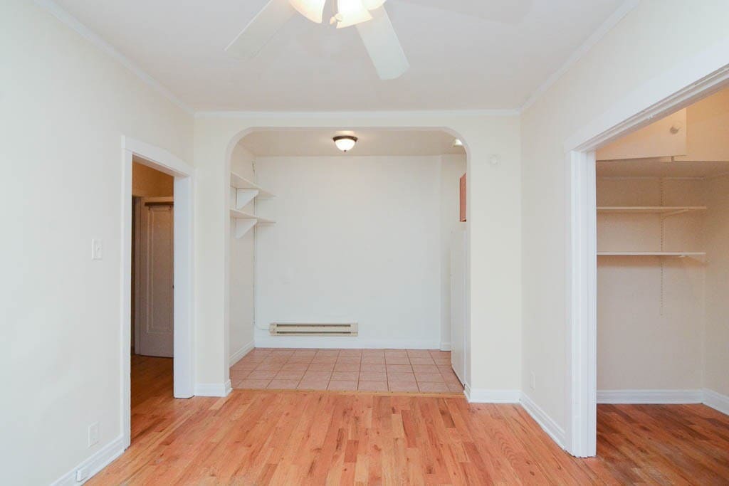 Building Photo - 516 W Melrose St