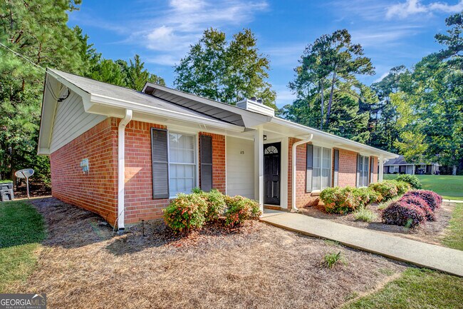 Primary Photo - 115 Belle Dr