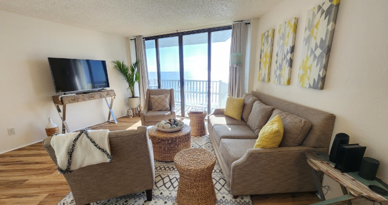 Building Photo - 3580 S Ocean Shore Blvd