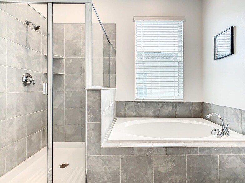 Building Photo - 8871 Cabot Cliffs Dr