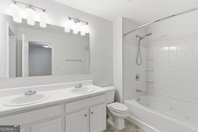 Building Photo - 6710 Stoneleigh Way
