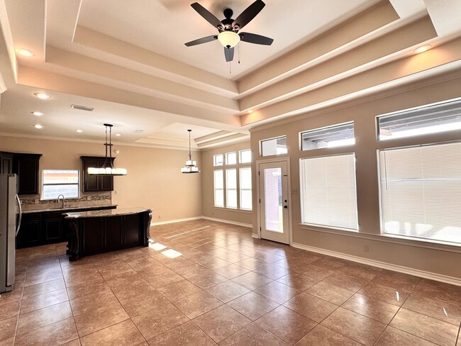 Building Photo - 512 Otero Dr