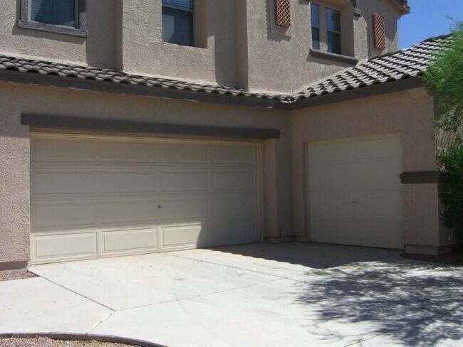 Building Photo - 6907 S Emerald Pl