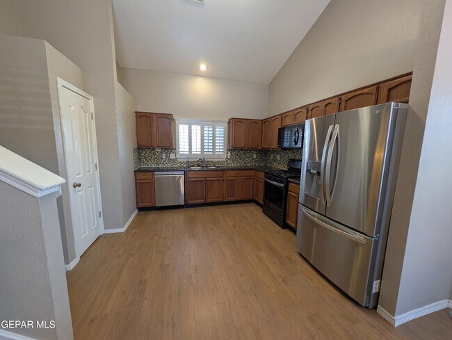 Building Photo - 12145 Sun Arbor Pl