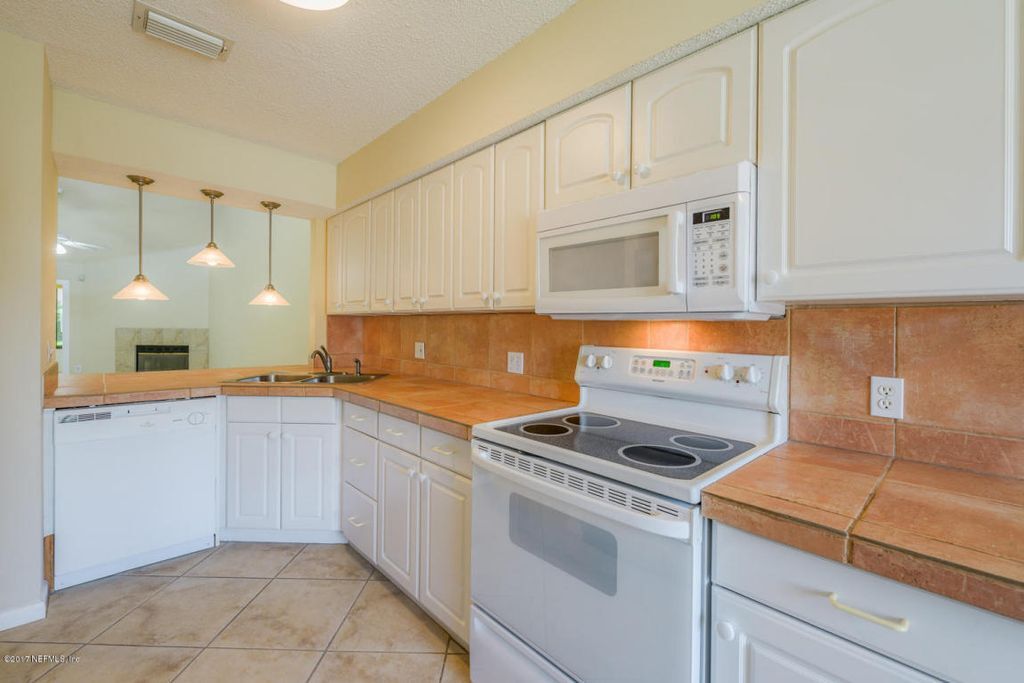 Building Photo - 172 La Pasada Cir S