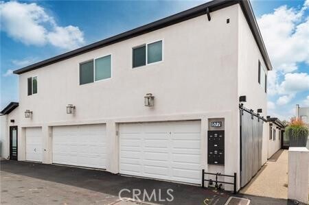 Building Photo - 577 Ramona Ave