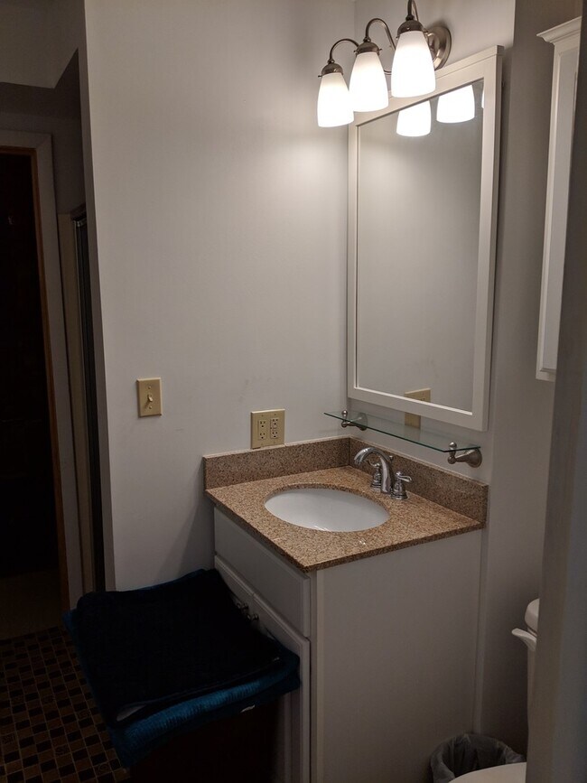 Building Photo - Toftrees 3 bedroom, 2.5 bathroom townhome