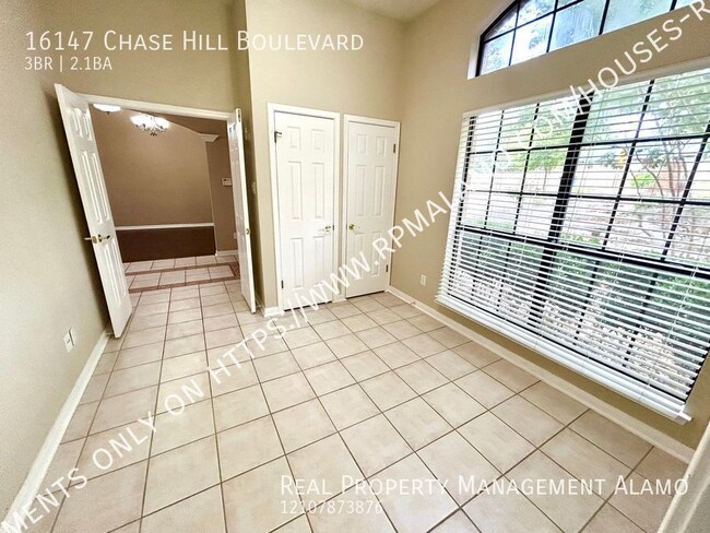 Building Photo - **APPLICATION RECEIVED** **MOVE-IN SPECIAL...