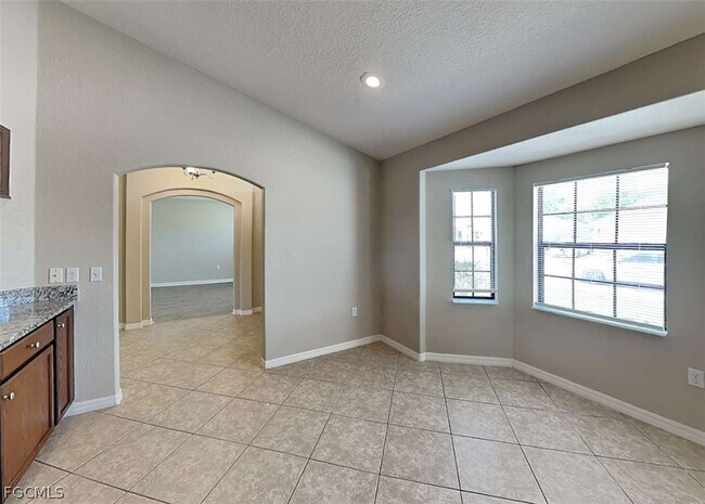 Building Photo - 202 SW 16th Terrace