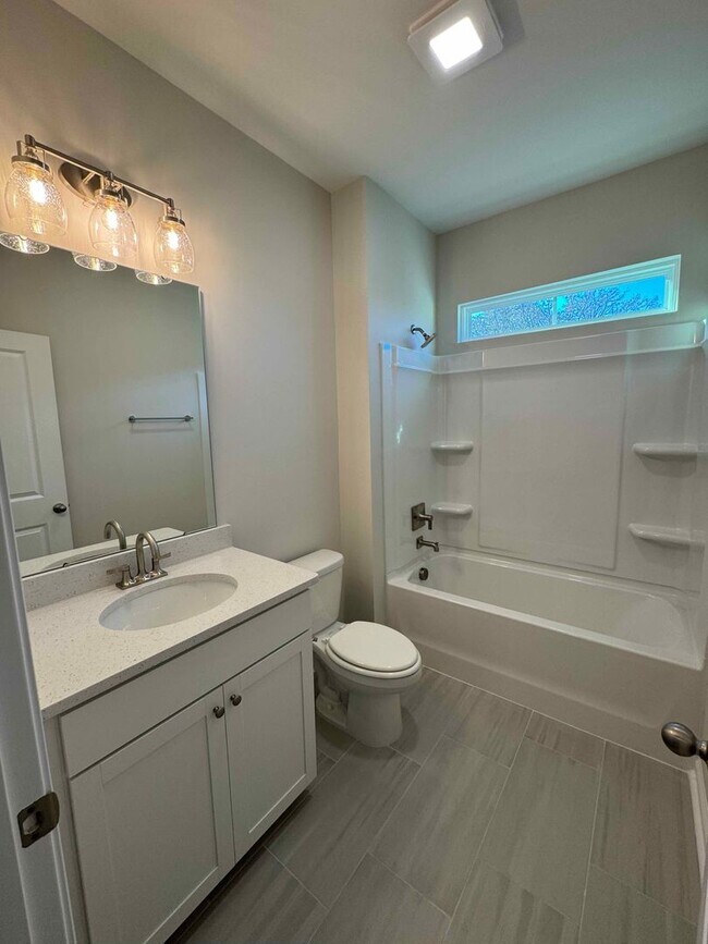 Building Photo - Bailey's Cove at Hilton Head Island | Where coastal living meets effortless elegance.