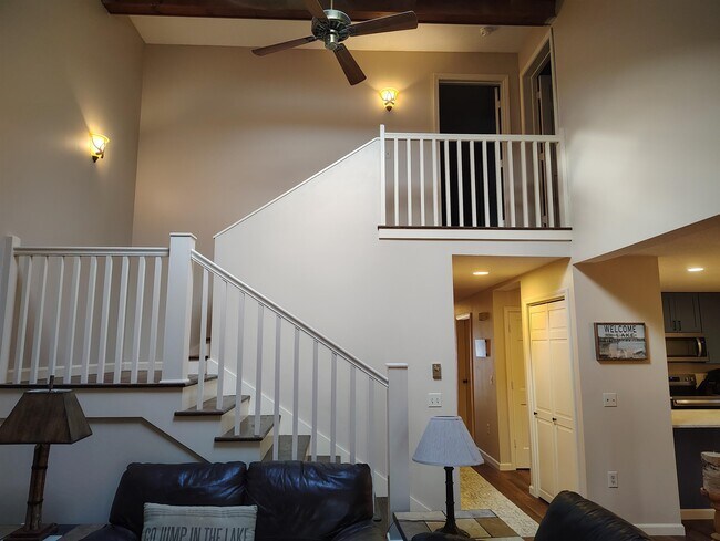 Building Photo - 15 Manor Estates Dr
