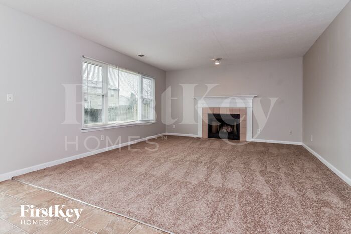 Building Photo - 1116 Fontana Ct