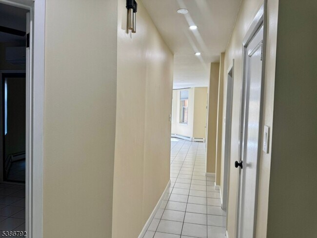Building Photo - 56 Liberty Pl
