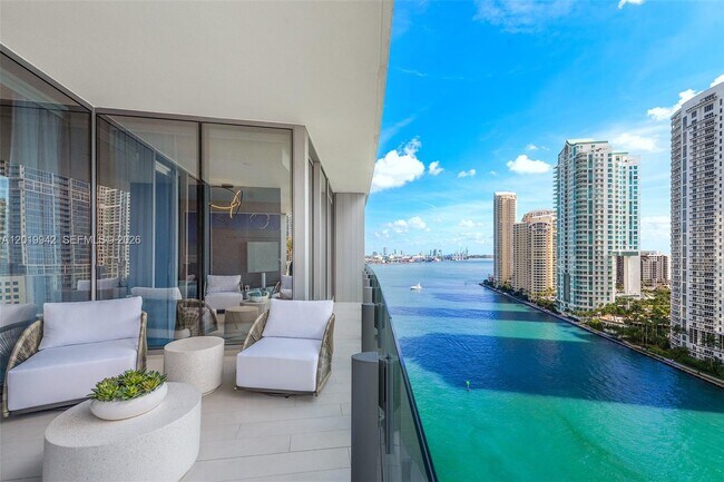Building Photo - 300 Biscayne Blvd Way