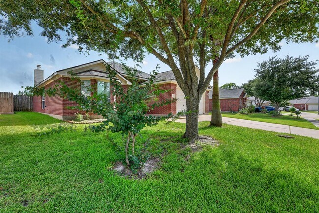 Building Photo - 16211 Whitesage Ct