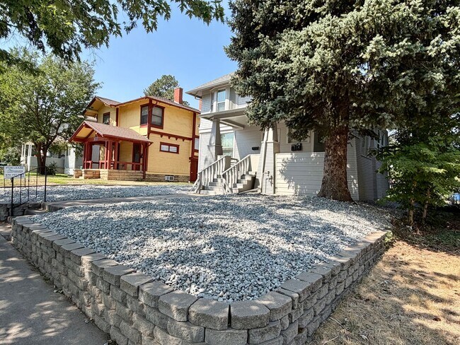 Building Photo - 1615 11th Ave
