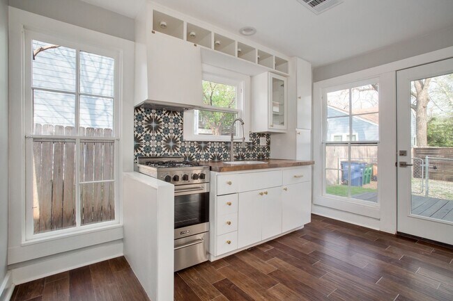 Building Photo - 4500 Avenue H