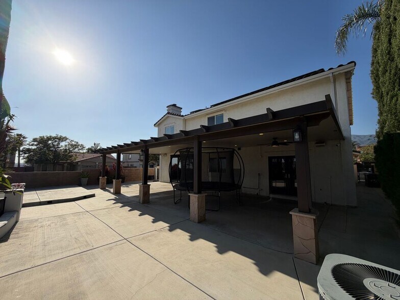 Building Photo - 14933 Genoa Dr