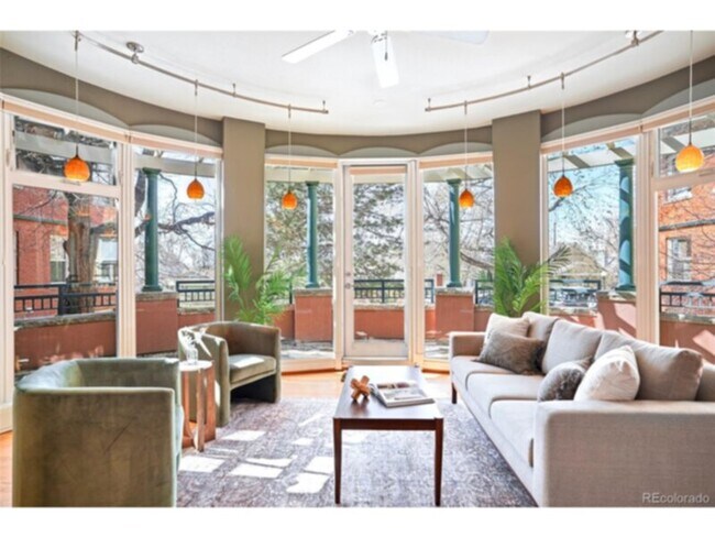 Building Photo - 3249 W Fairview Pl