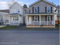 Building Photo - 2717 N Main Ave