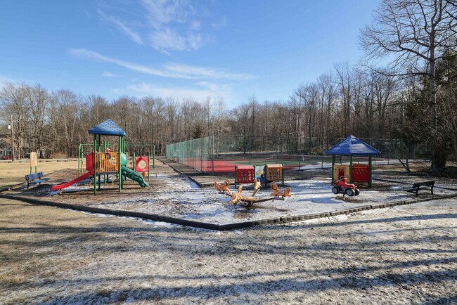 Building Photo - 3145 Ogontz Dr