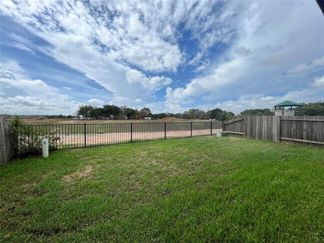 Building Photo - 15103 Signal Ridge Way