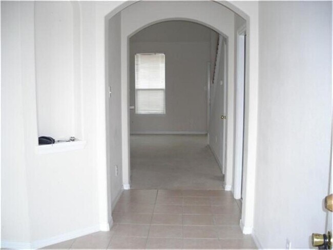 Building Photo - 5111 Manorfield Dr