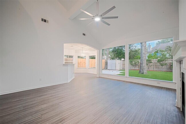 Building Photo - 2118 Westover Park Cir