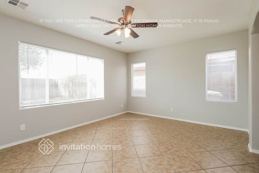 Building Photo - 2901 W Angel Way